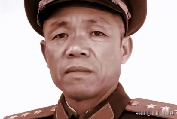 1955年授衔仪式前，相关评定人员定好名单，本打算给韩先楚授予中将军衔，结果毛主