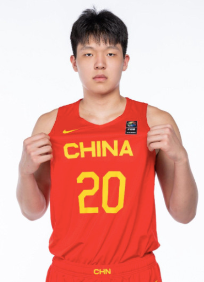 draftroom的选秀预测真比espn快啊，看杨瀚森和考沃德的顺位最近考沃