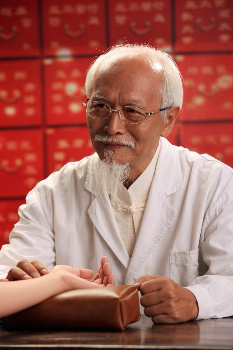 很喜欢一位老中医说的话：“只要你快乐，只要你知足，只要你不拘小节，只要你心宽，你
