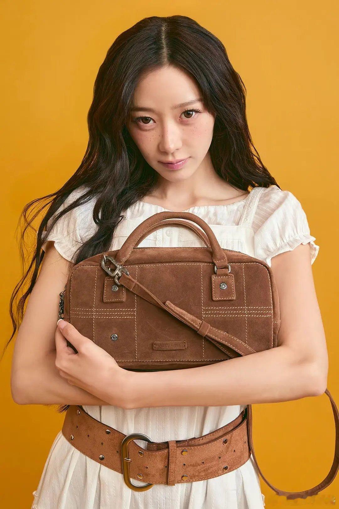 吉赛尔是不是💉了脸上好瘦