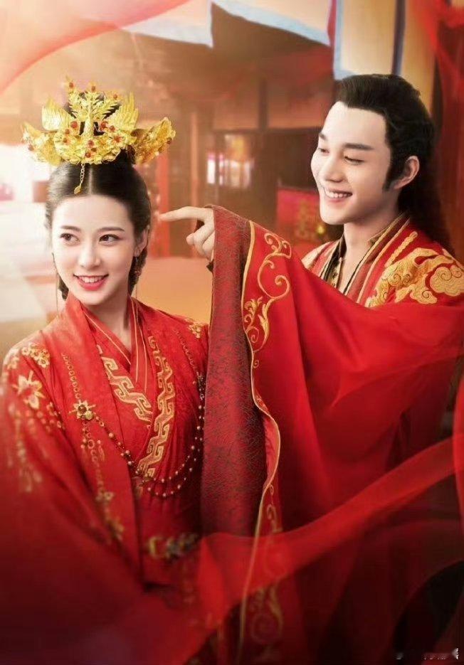 赵昭仪袁昊演员恋情曝光，袁昊在朋友圈发文官宣，他和赵昭仪在一起了！20