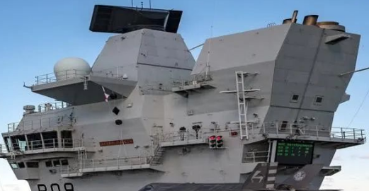 真被张召忠说中了？掏空国库建造的2艘航母，如今彻底沦为废铁 英国皇家海军这两