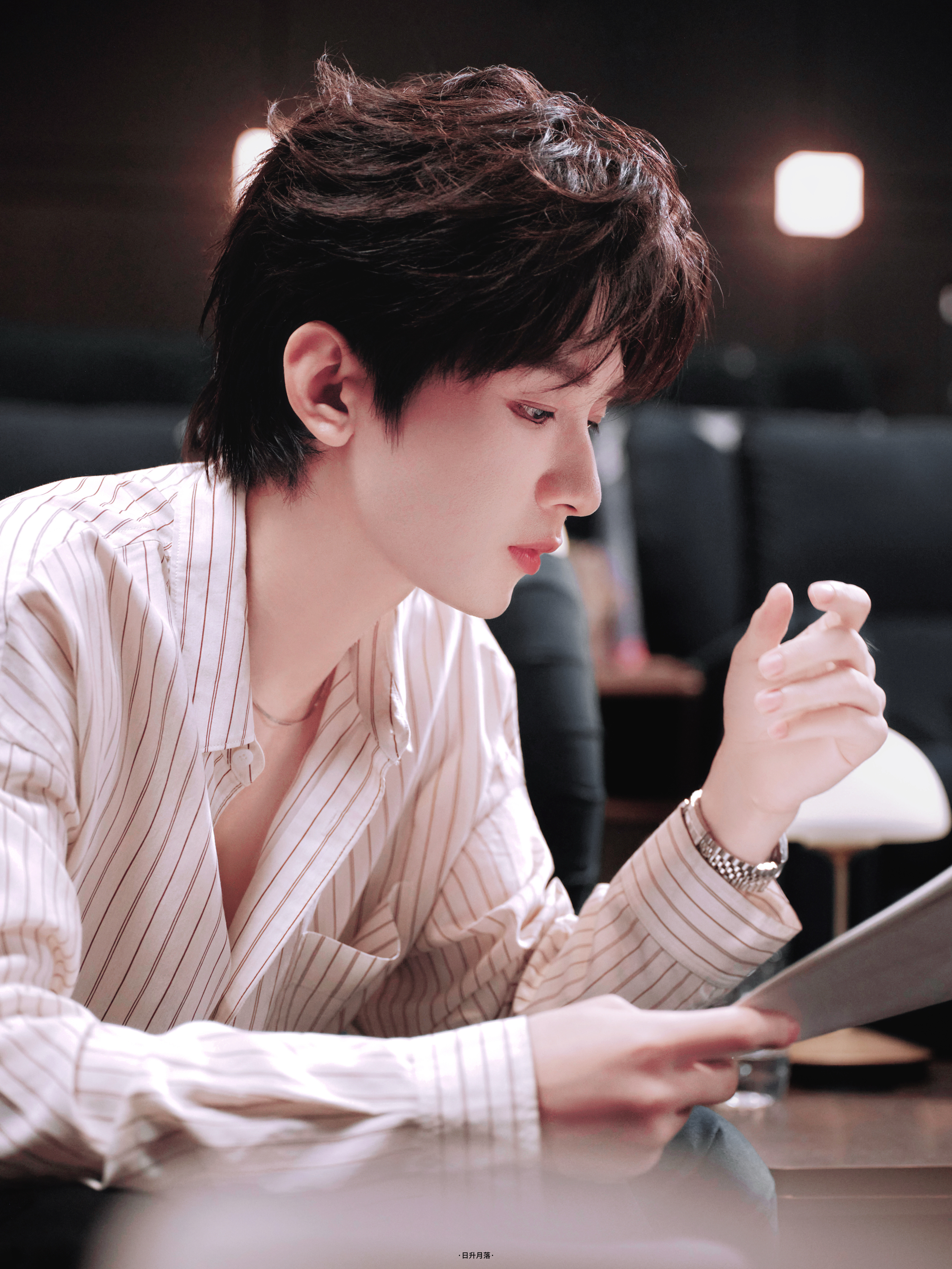 衬衫领口微敞，成熟男人魅力，超A！成毅天地剑心|成毅​​​