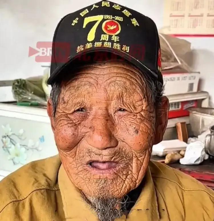 一蹇兆增，男，山东沂源人，中共党员，抗美援朝老兵，曾任中国人民志愿军第26军76