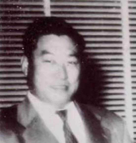1954年，一个日本人连续几天在香港高喊：“毛泽东万岁！中华人民共和国万岁！”我