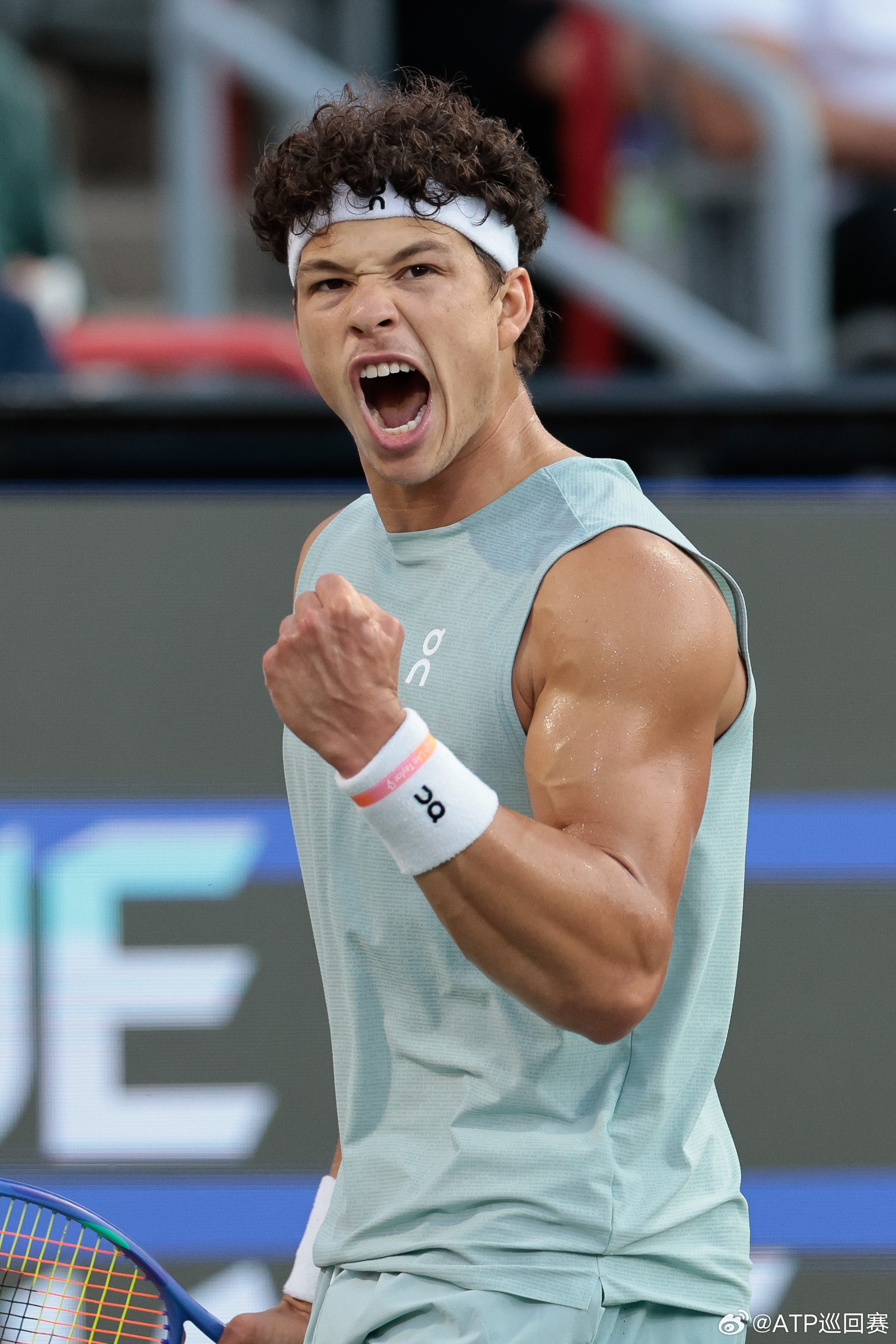 谢尔顿赢下首盘！ATP1000蒙特利尔大师赛决赛，谢尔顿两次实现破发，以6-3