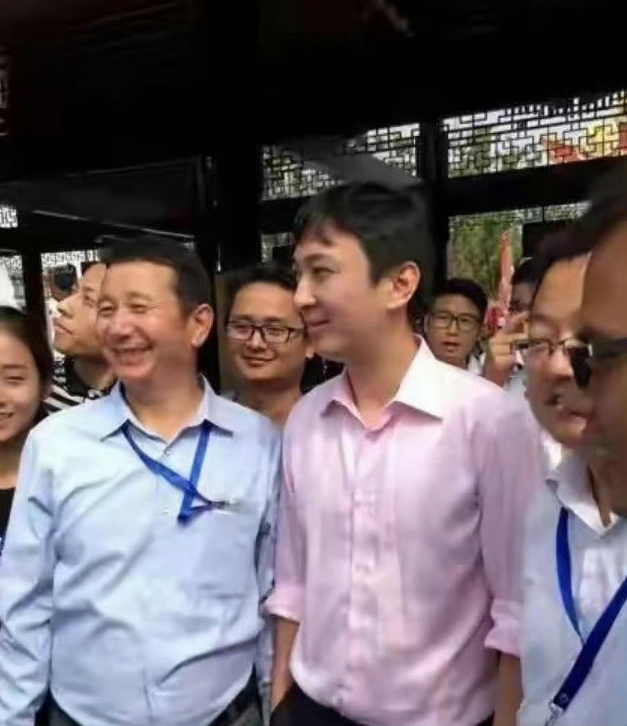 我敢说，十年前的王思聪，谁看了不心动！！