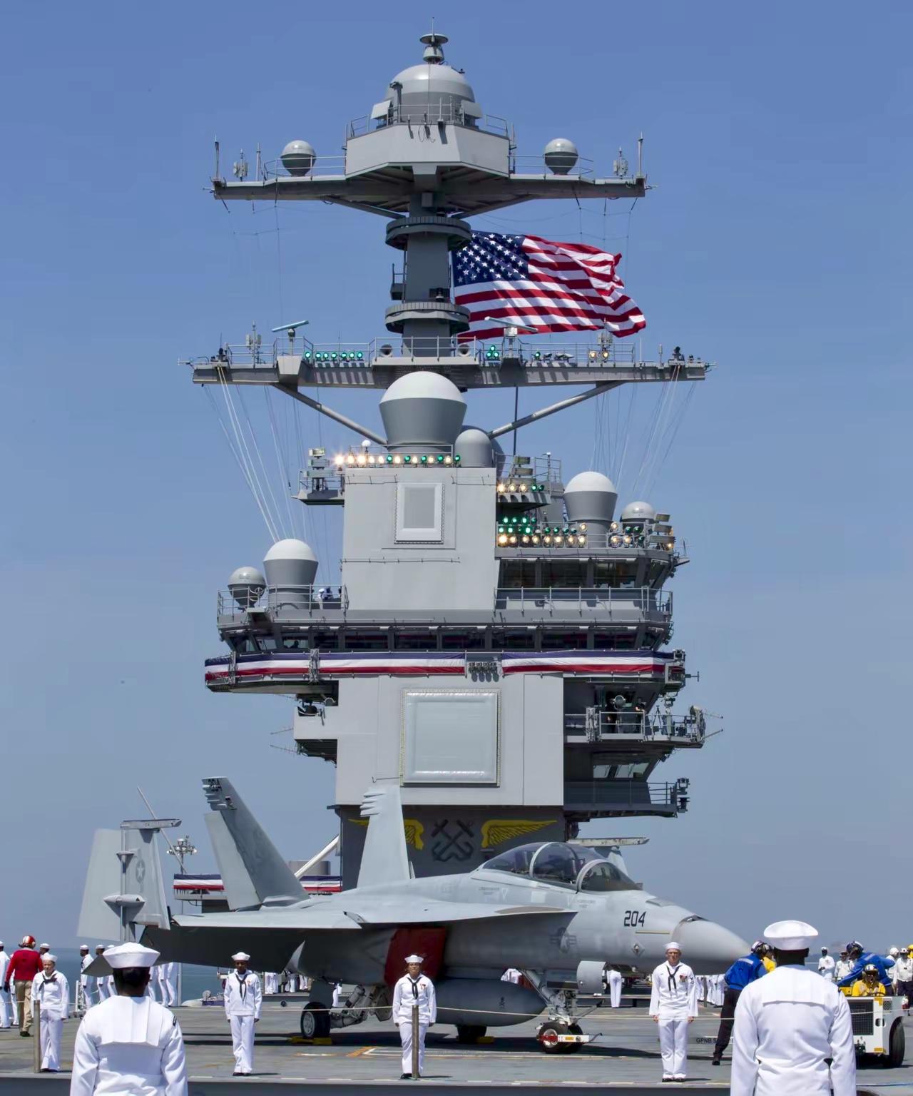 如果美国把全部11艘航空母舰开过来和我们打，我们能不能挡住？说白了，第一岛链内，