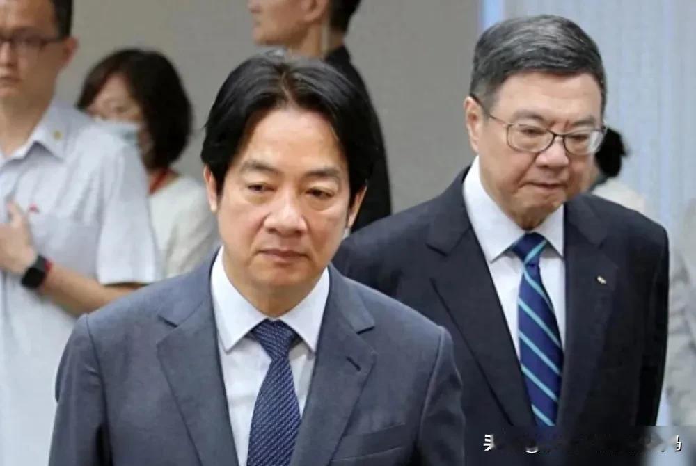 据路透社12月23日报道，台防务部门发布了最新报告，分析了大陆的动向，报告中提出