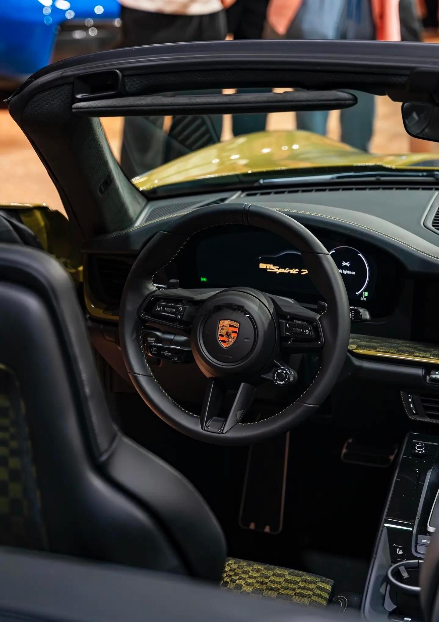 保时捷第三款HeritageDesign车型——911Spirit70首发