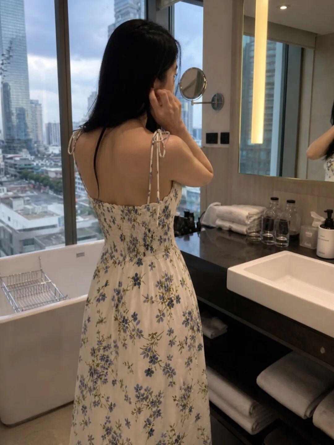 年轻少妇！淡淡的忧愁，清纯又成熟，轻熟的感觉太好了
