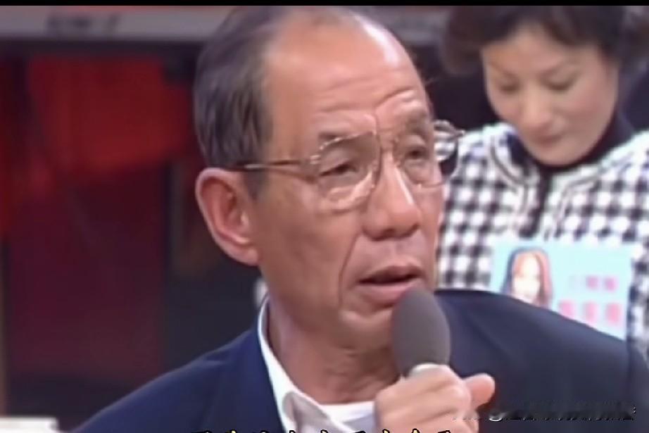 饰演“司马懿”的魏宗万老师前几天离世了。生前，他和妻子周惟明在一档访谈节目里，分