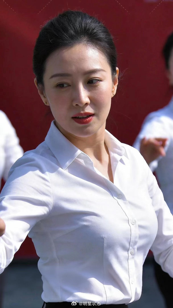 这样的素颜，放在10年前，算不算得上美女？​​​