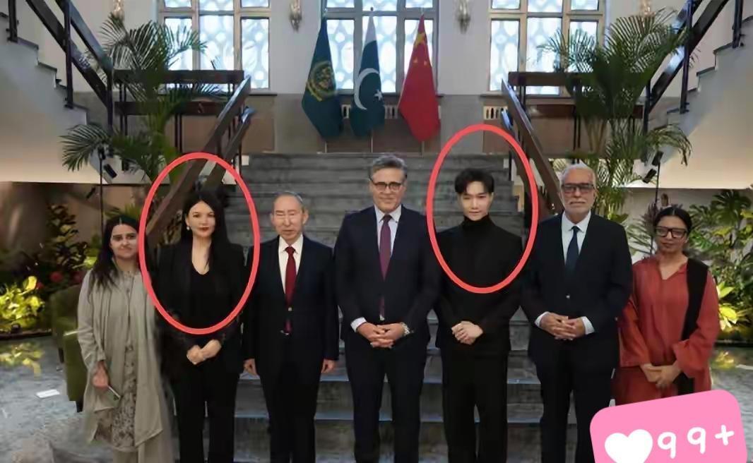 “天狂必有雨，人狂必有祸”！芒果台一姐李湘突然全平台封禁，5小时内全网炸锅，这波