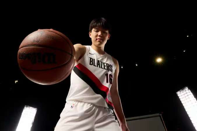 中国有7名球员在NBA正赛上得分，杨瀚森这个赛季就有望超越5人得分纪录