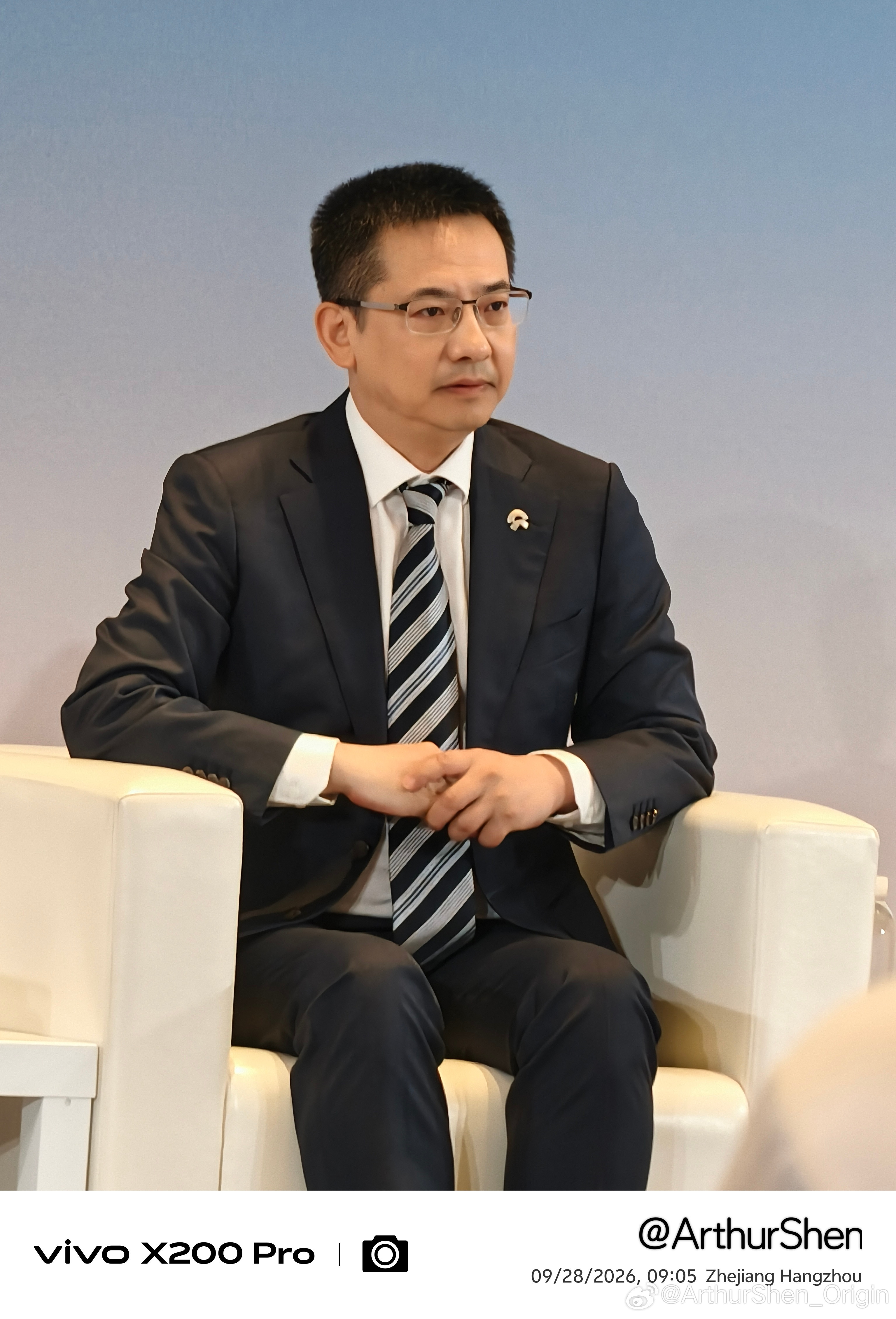 随着易易互联并入蔚来能源后，营运车辆业务也并入了蔚来能源。秦力洪：运营车辆主要集