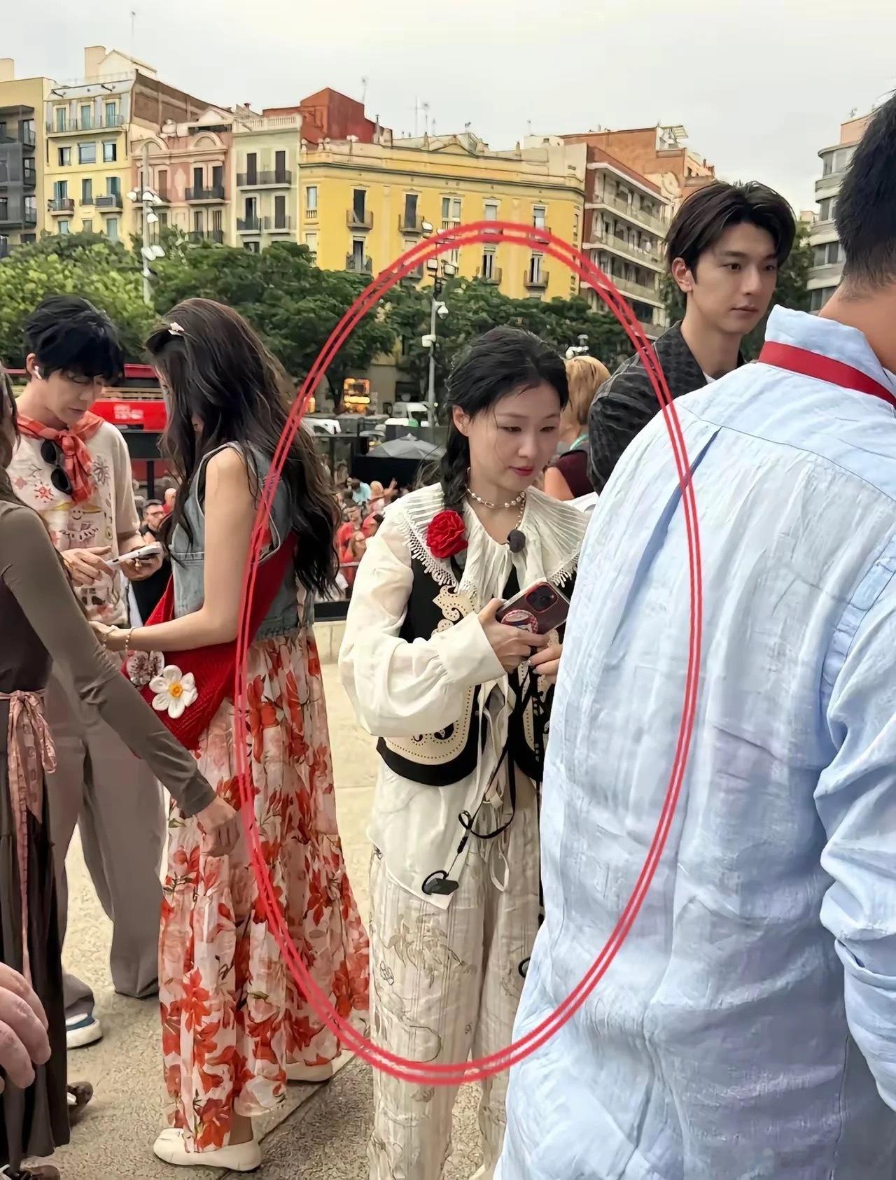 妈呀！金靖现实中长这样…