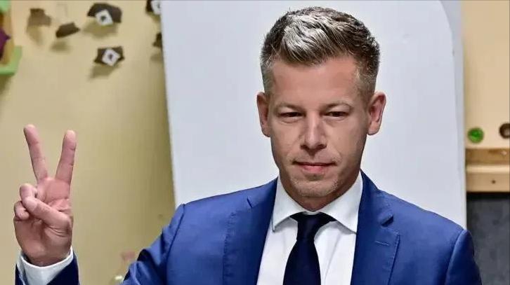 匈牙利新总理：我们不能自毁长城匈牙利新总理马扎尔不做道德巨人，只做利益赢家。