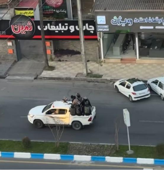 伊朗给委内瑞拉“上课”！2026年1月15日，美国新增对伊朗制裁！面对美国的威胁