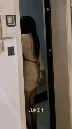 美女扎头发是啥意思啊高清美女女孩扎头发