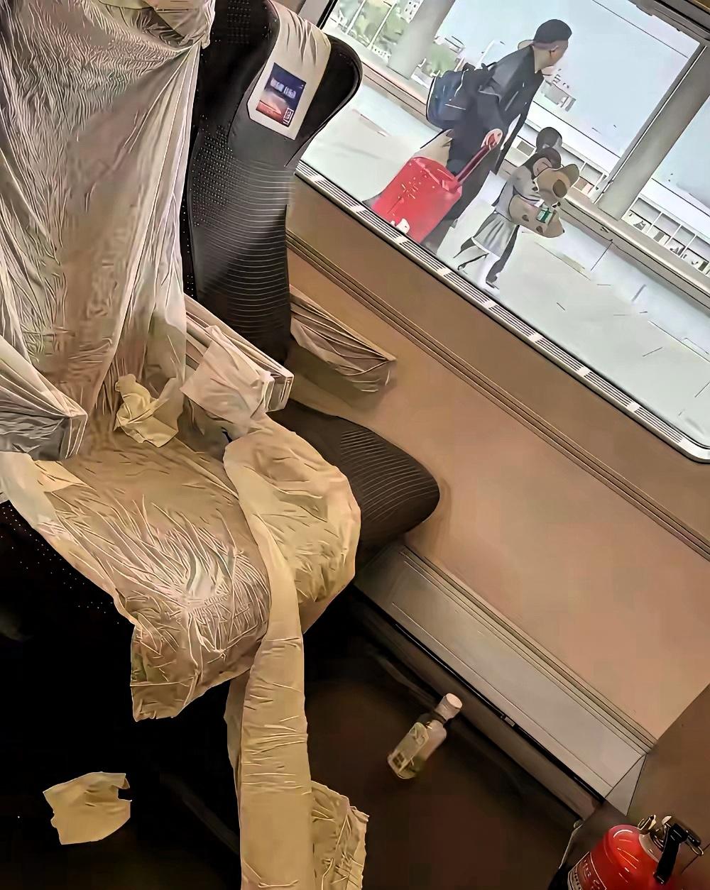 你身边有人有洁癖吗？讲究个人卫生是好事，但是太过于干净了就成了一种病了。上世纪