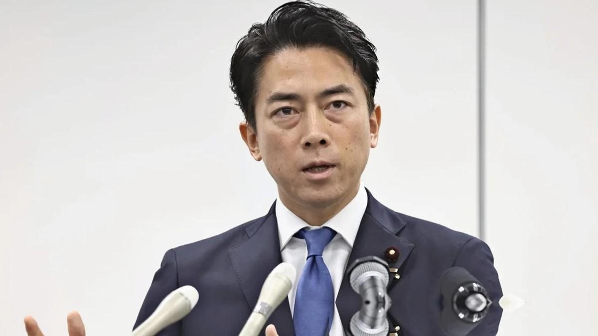 想象一下，有个人在院子里疯狂蹦跶，大喊着“我要造大杀器啦”，本以为能吓唬住邻居，