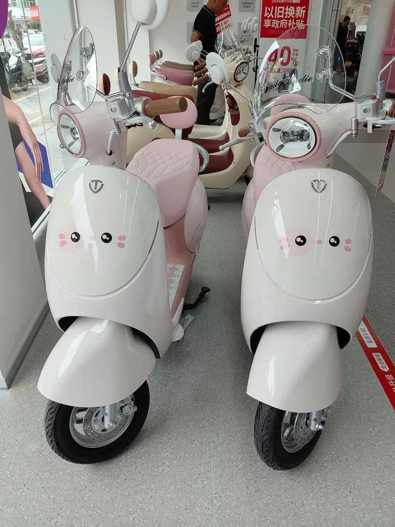 新国标电动车传言别当真！实际情况比网传乐观多了最近不少人担心新国标电动自行