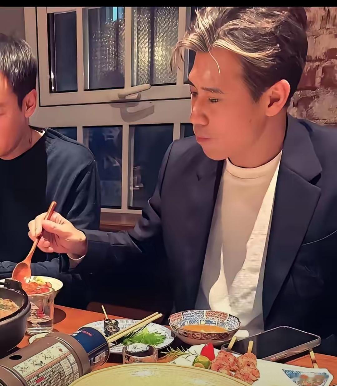 娱乐圈的真心有多难得？看李乃文就知道，他把“人走茶不凉”活成了教科书！朱媛