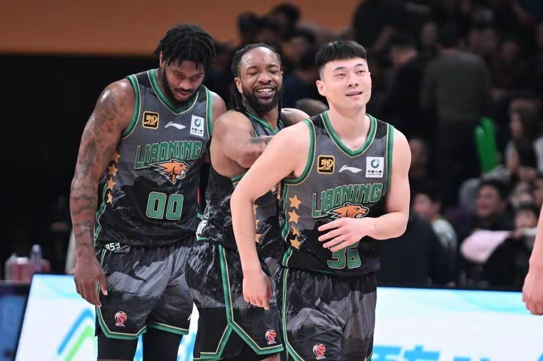 辽篮找什么外援？说简单也简单，说困难也挺难的。最直接简单的就是自己能投三分的外援