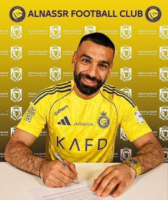 欧洲转会新闻！★接班C罗！萨拉赫有望转会至利雅得胜利，多家沙特球队正在竞争。