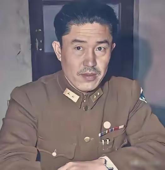 1950年，郑洞国去看病，路过北京时，被周总理叫来家里吃饭，席间，周总理问他：“