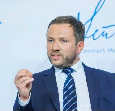 现在在欧洲有个奇怪的现象，以前是立陶宛和中国对着干，现在是爱沙尼亚来警告中国了。