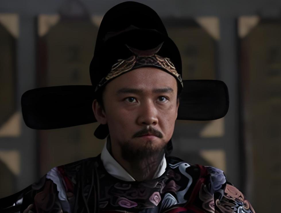 海瑞奇怪的升迁之路：同僚恨他，又不敢弄死他，干脆花钱帮他升官！问您个问题，您是不