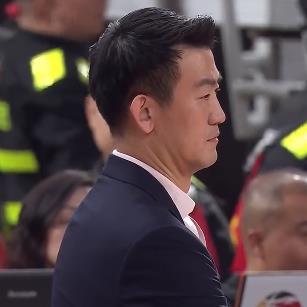 浙江广厦队从冠军到广厦超市开张，这速度也是没谁了，赵嘉仁刚卖掉，据说胡金秋也已经
