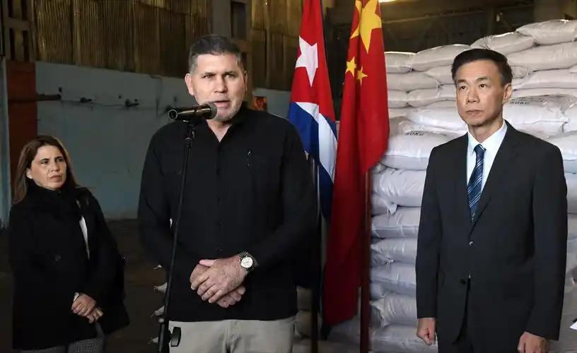 🌛绝境反击！古巴没跪，中俄撑腰面对足以致命的能源绞杀，这个人口仅11