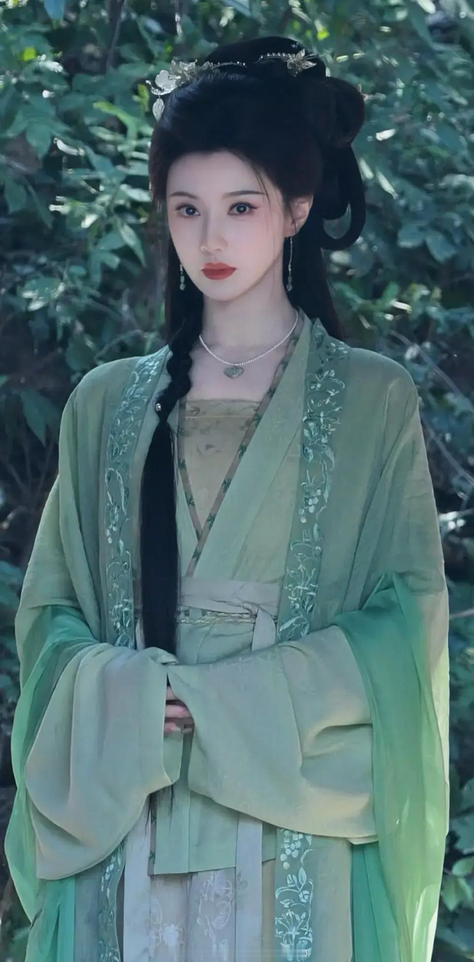 王鹤润是不是要爆了​​​