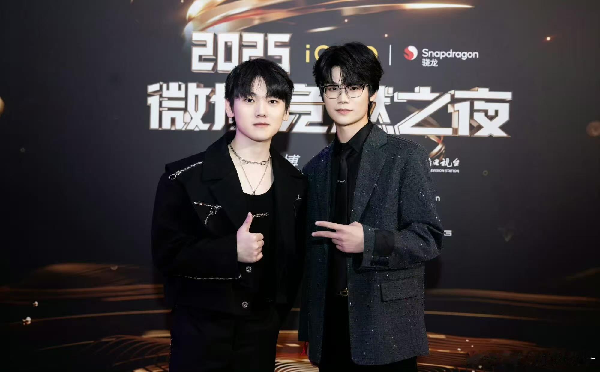 从赛场到活动现场，33的打卡记录里全是亮点，这波合影必须存！