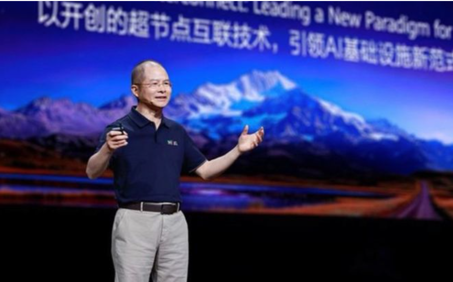 份额50%对8%，昇腾把英伟达压成了零头——可几乎同一周，腾讯掏70亿美元跑去东南亚租英伟达的卡。这