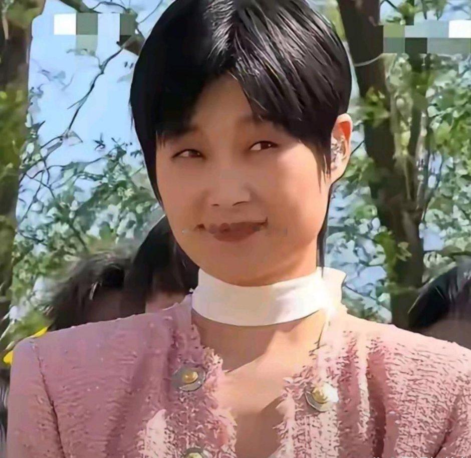 李宇春也是肉眼可见的老了​​​