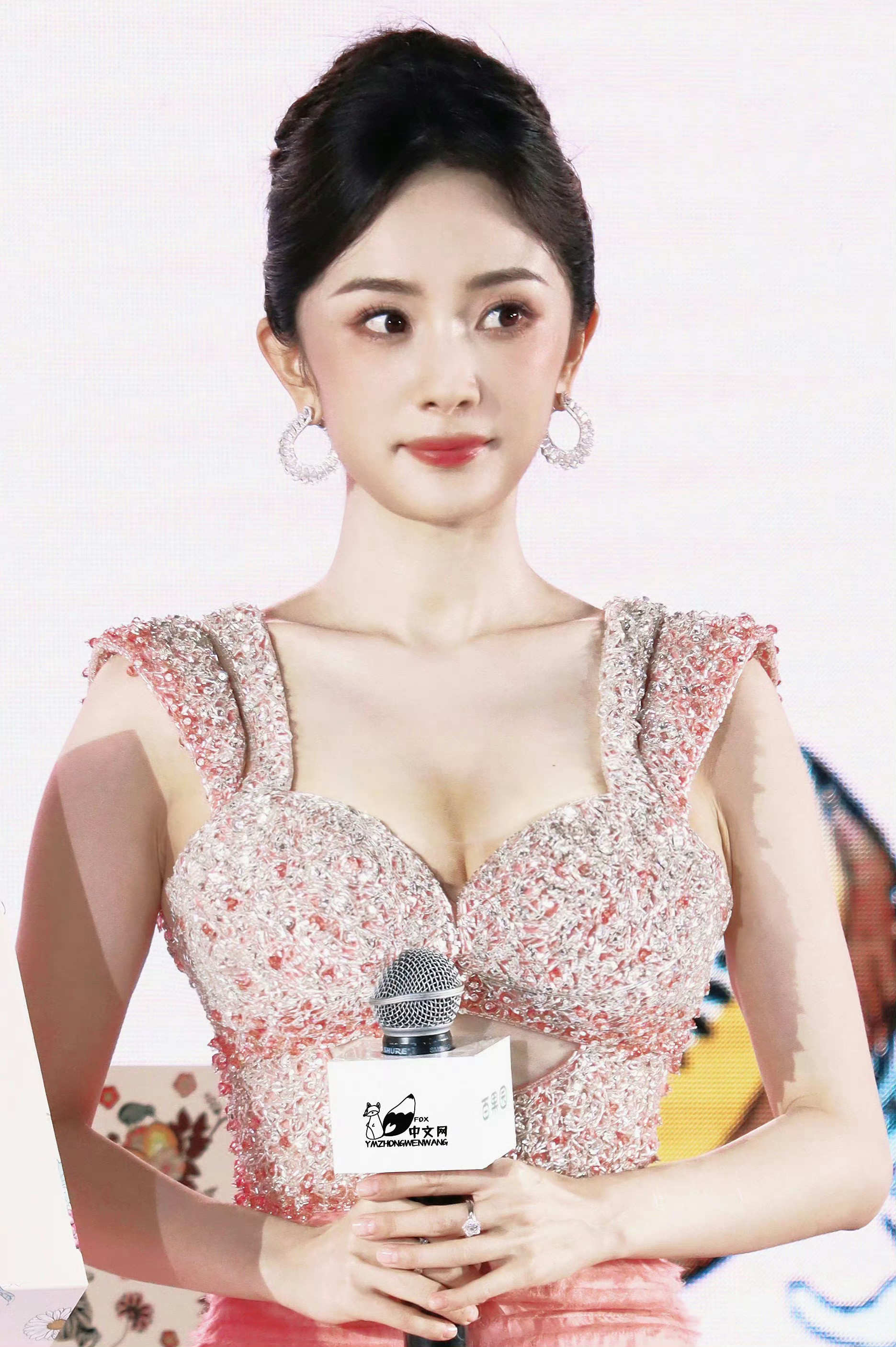 杨幂粉嫩水蜜桃✨不愧是你