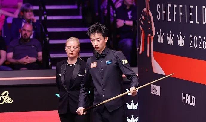 斯诺克世锦赛16进8轮次，吴宜泽13-11拒绝塞尔比逆转，首次晋级世锦赛八强。第