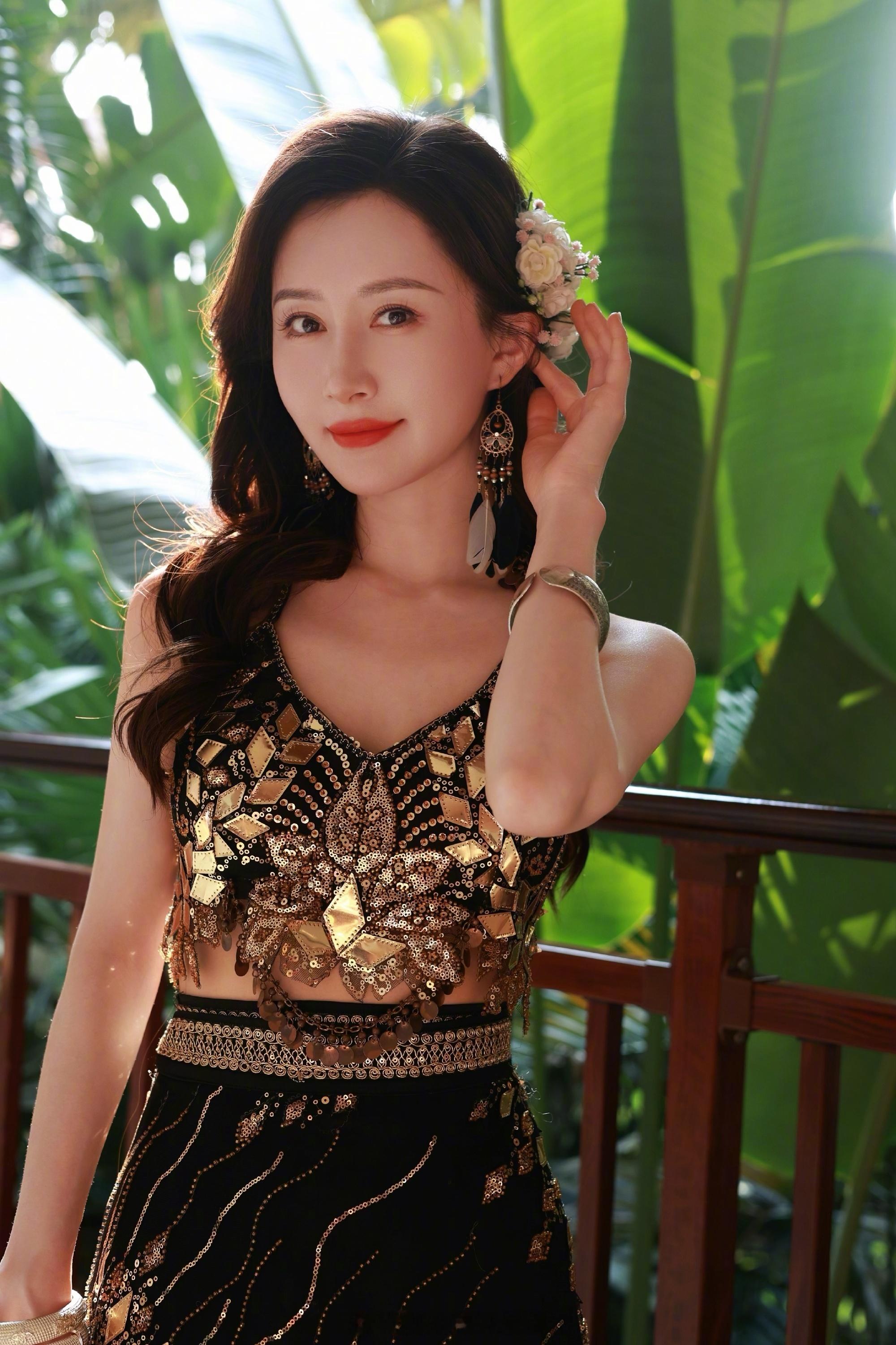 舒畅美丽如花​​​
