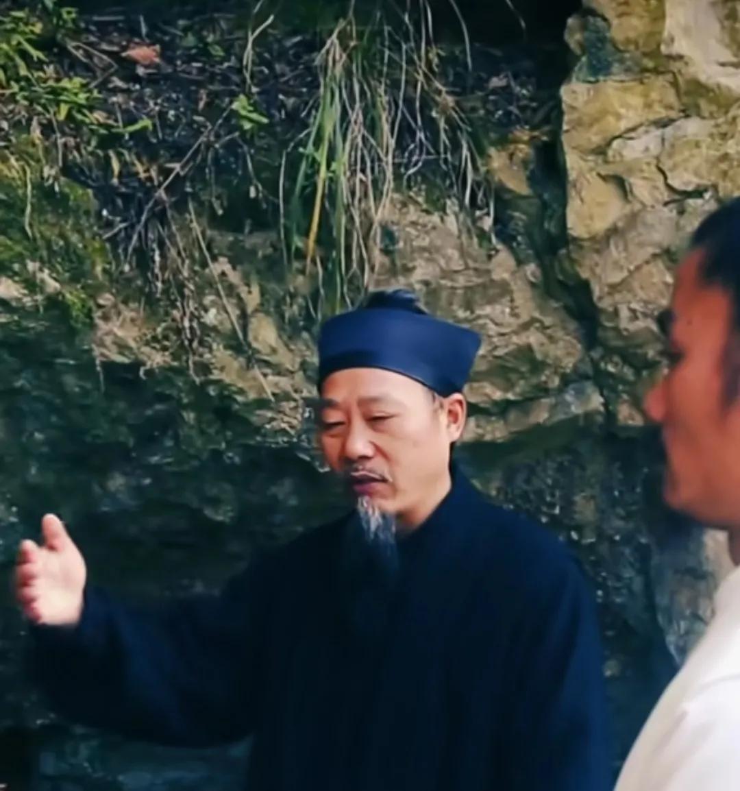 武当钟云龙道长。