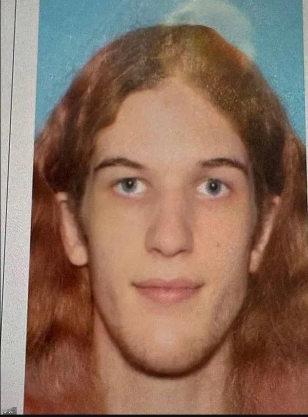 明尼苏达州发生一起震惊全球的枪击案，犯罪人的动机是什么很值得深思。民主党的州，