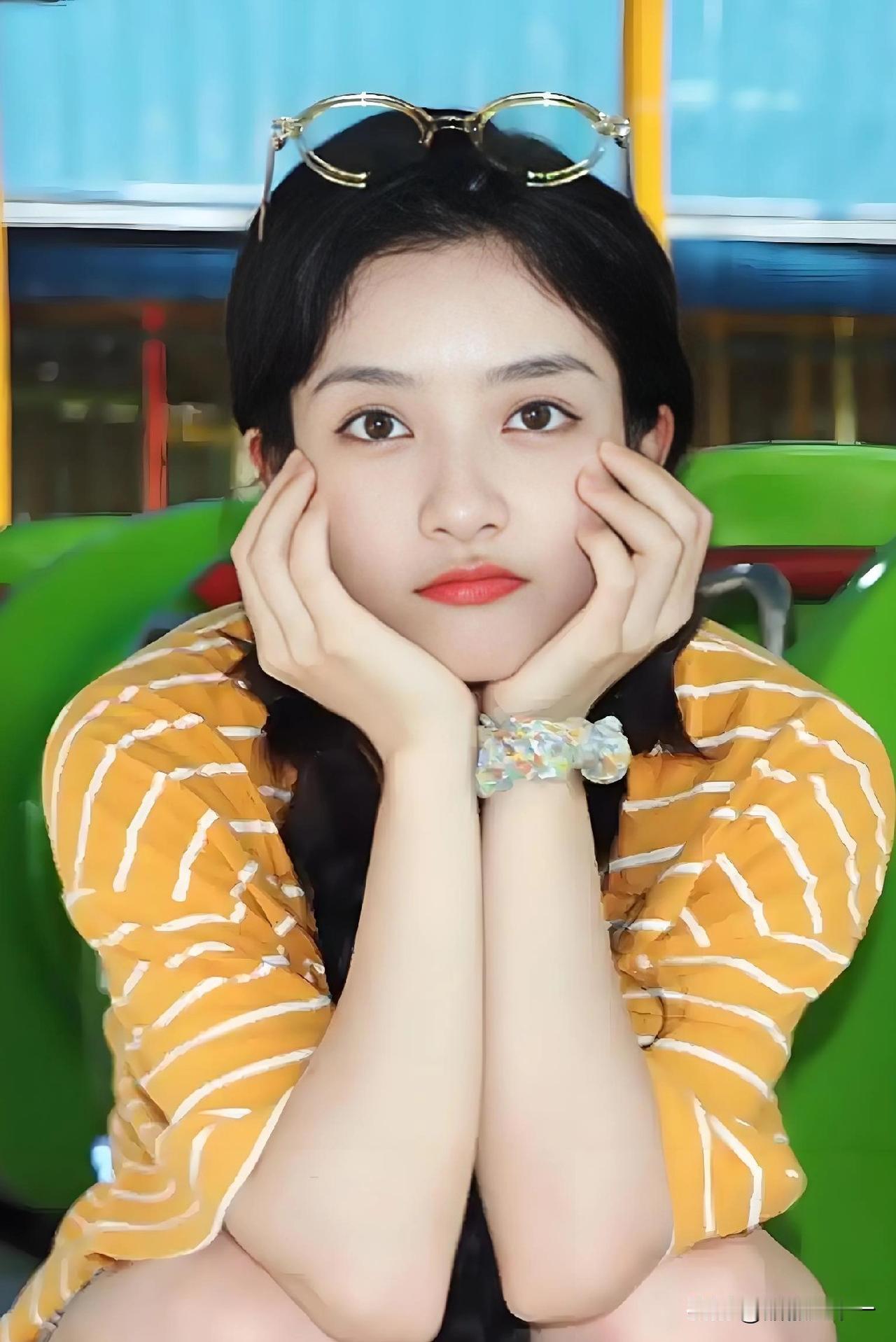 电视剧《四喜》，最烦的就是这个冯美奇了，倒不是说她傲娇炫富，而是她竟差点