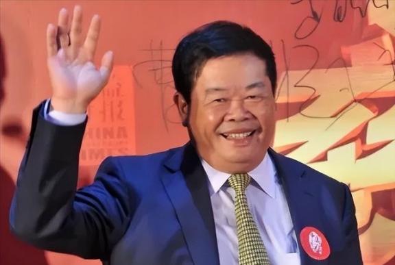 曹德旺将160亿财产全部转移到妻子名下，再三叮嘱：“亲爱的，爬进棺材之前，绝对不