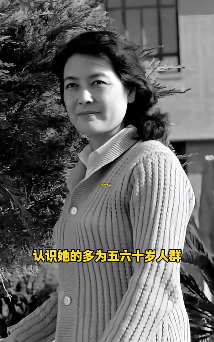 杨雅琴是颜值高、演技佳的演员，演技被认为优于刘晓庆，是不少人年轻时的喜爱。她早逝