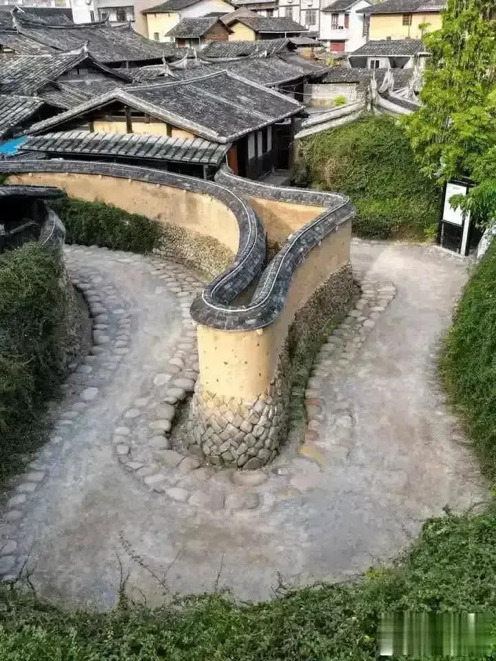 为了防火、防盗、防小偷，古代的人煞费脑筋，就也想破了脑壳，也要想出一个个好主意。