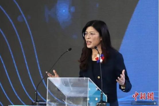 大陆"硬刚到底"，台湾"掏空到底"！国民党主席郑丽文最近说了句不太中听的大实话。