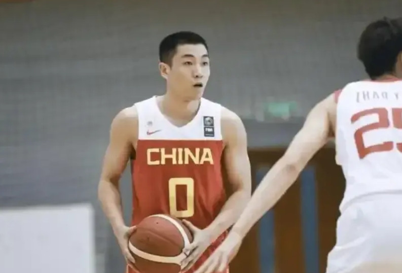 明天我们中国男篮收拾韩国。完全可以学习澳大利亚打菲律宾一样，比如，我们可以这么做